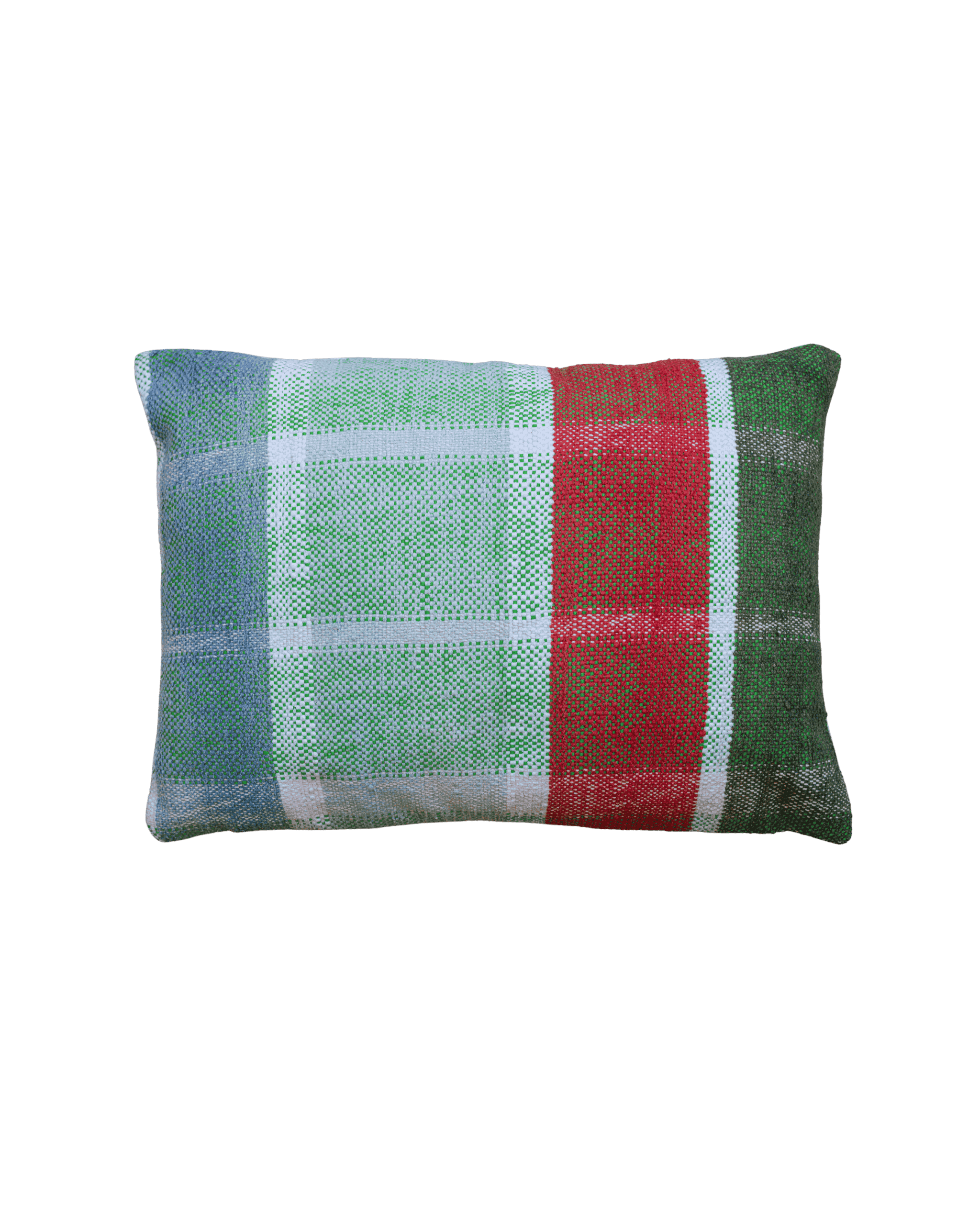 Federa per cuscino decorativo in fantasia maxi tartan a quadri nei toni del verde con banda verticale rossa.