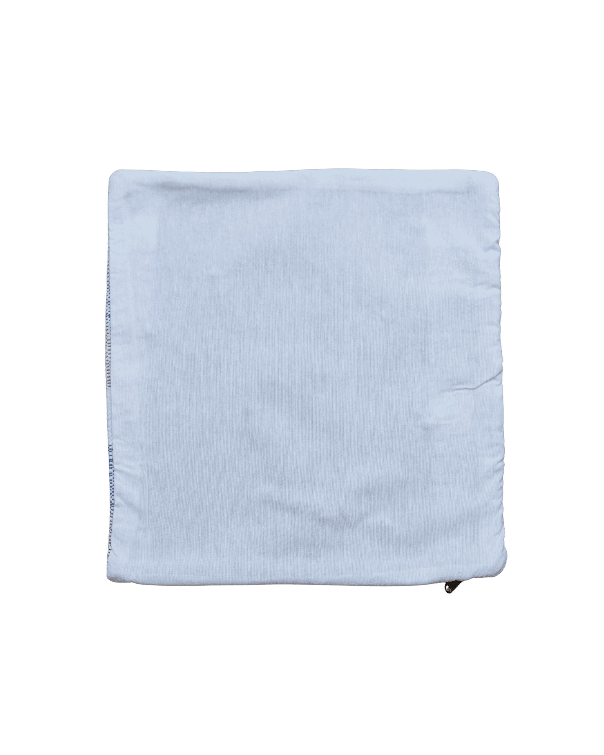 Dettaglio retro del cuscino bianco in tessuto