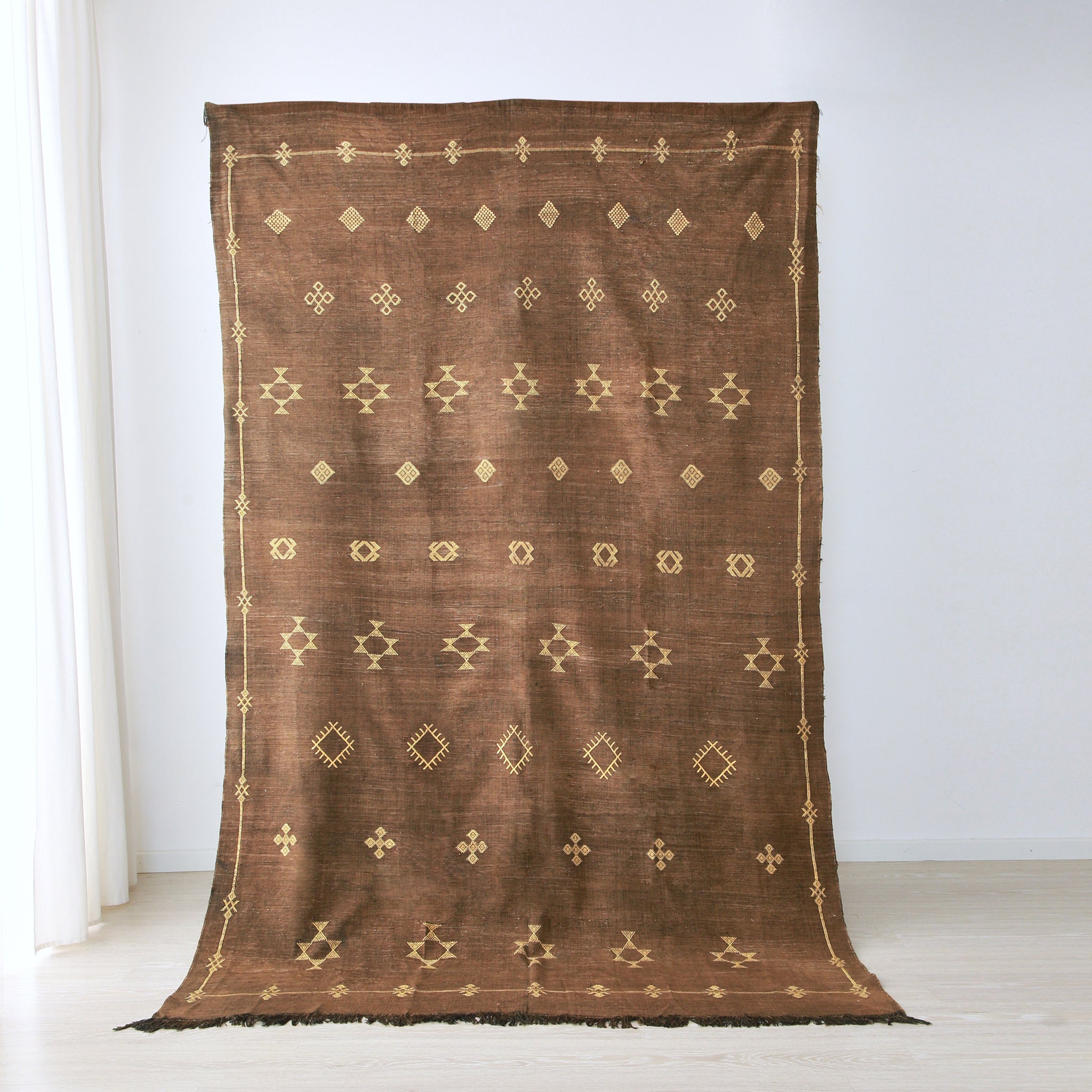 Vintage sabra carpet 2.8*1.8 m