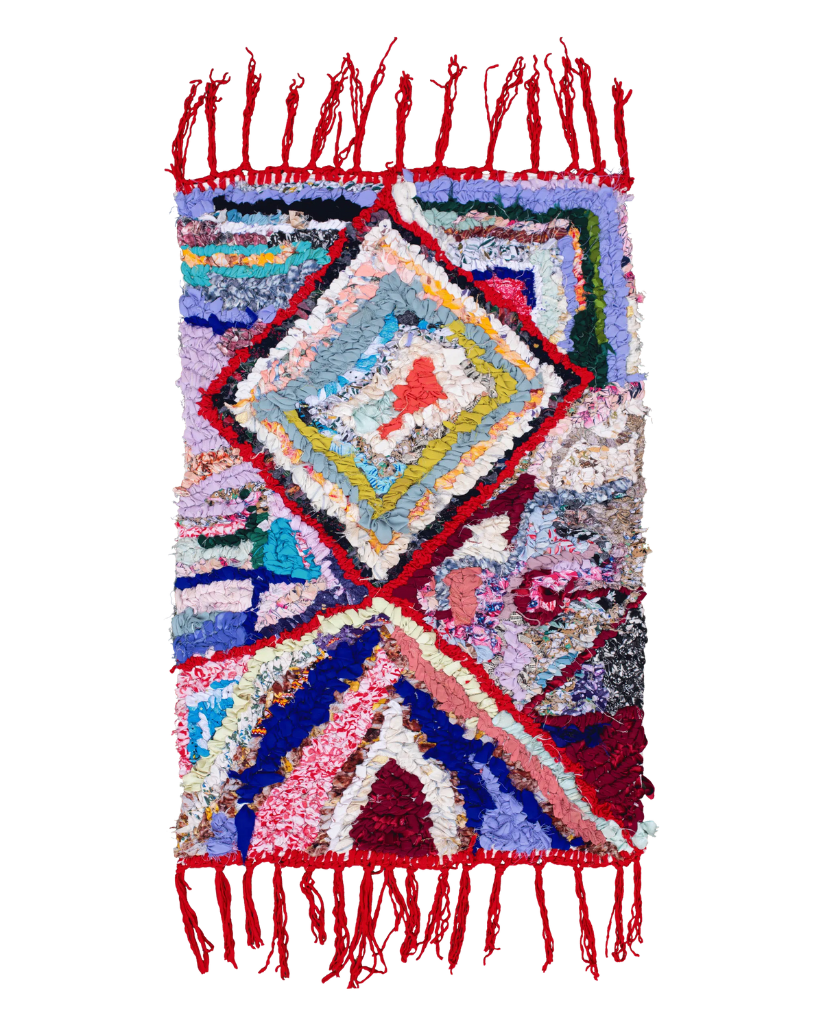 Tappetino in tessuto colorato Boucherouite 60×95 cm in materiali misti riciclati con rombi multicolore e frange rosse