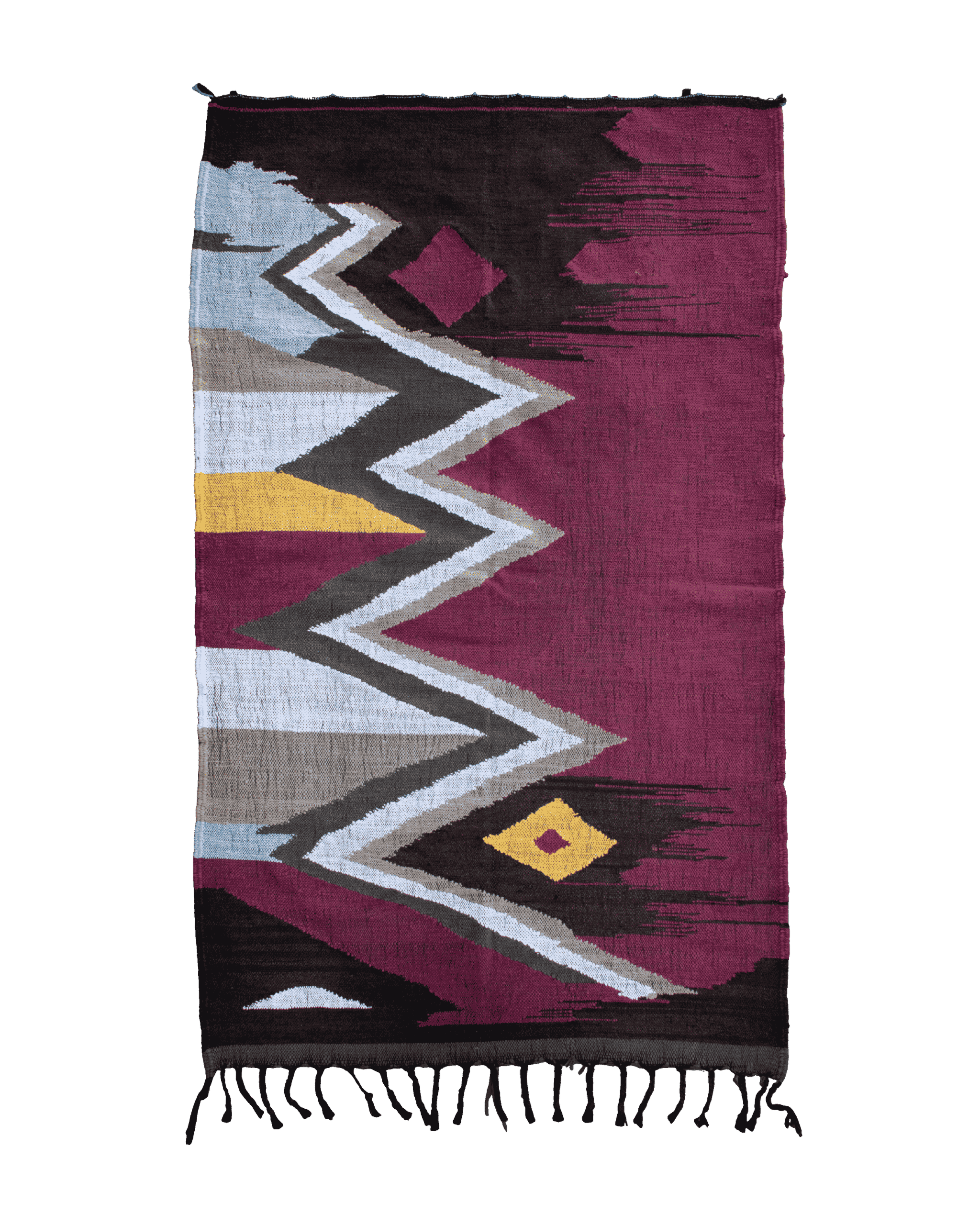 Tappeto boucherouite 188×110 cm con grande zigzag grafico grigio e bianco si sfondo viola prugna con fasce nere, grigie, azzurre e gialle