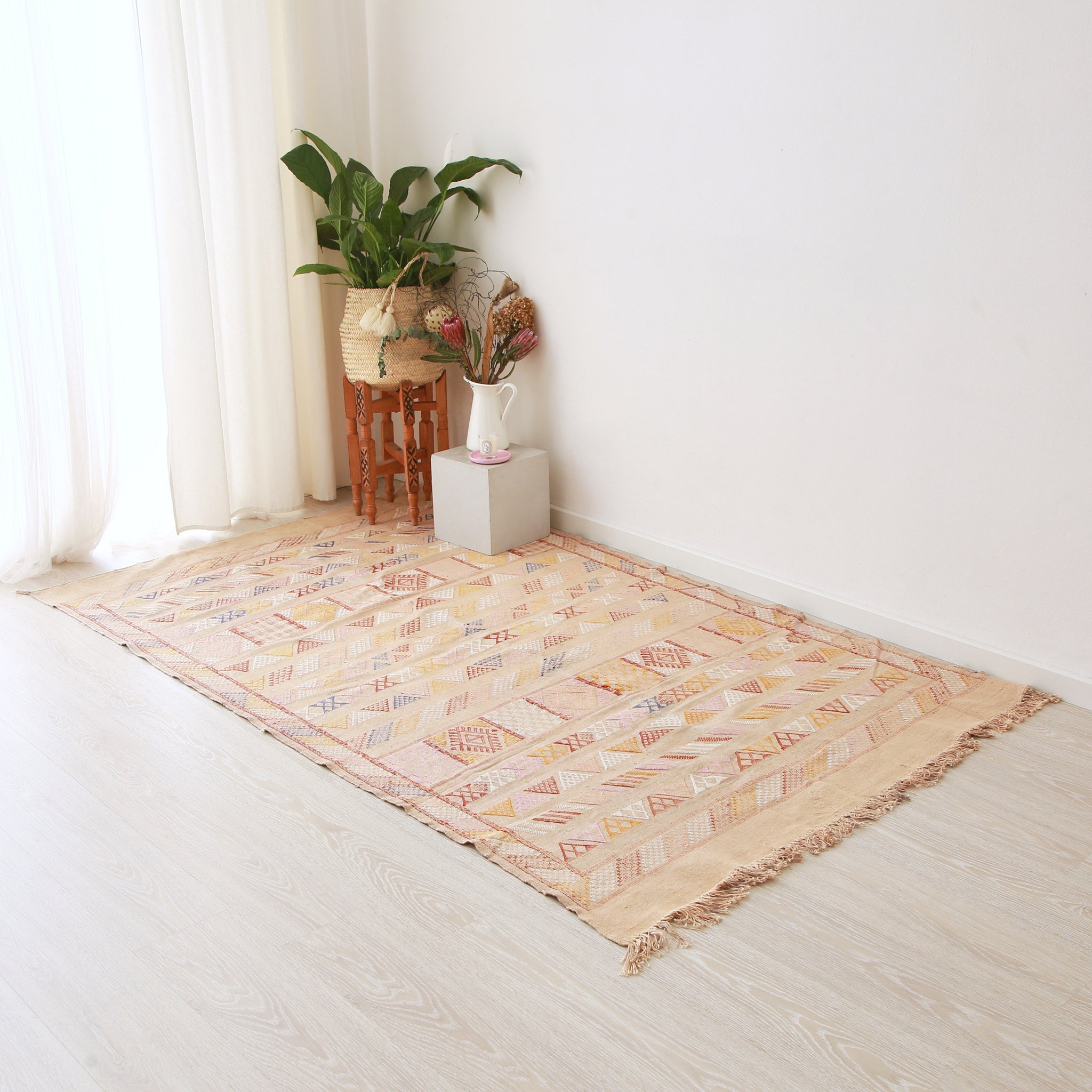 Sabra rug 2.4*1.4 m